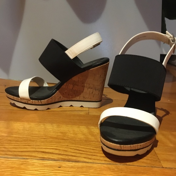 Sandales Le Château Wedges - Picture 2 of 7